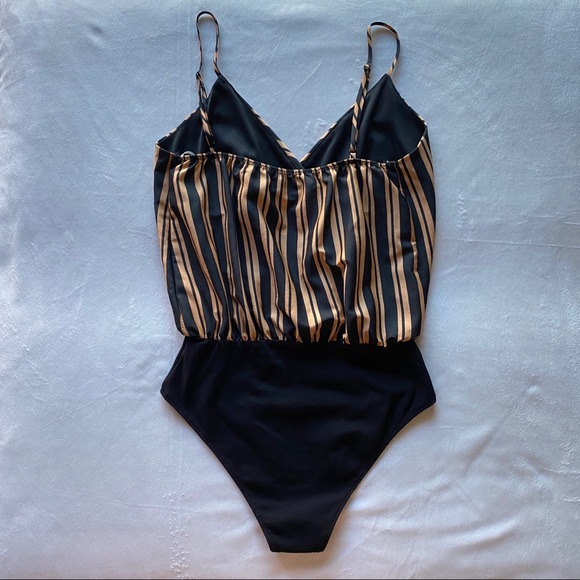 Black and gold bodysuit - Picture 2 of 5